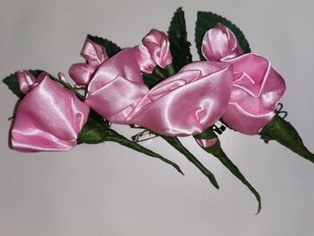4 corsage satijn roze