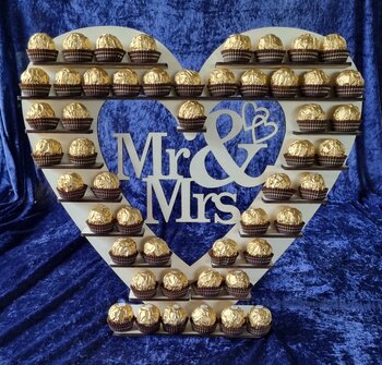 groot hart met Ferrero rocher bonbons