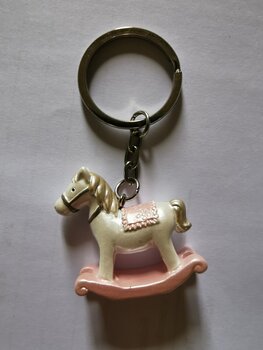 sleutlhanger hobbelpaard kleur